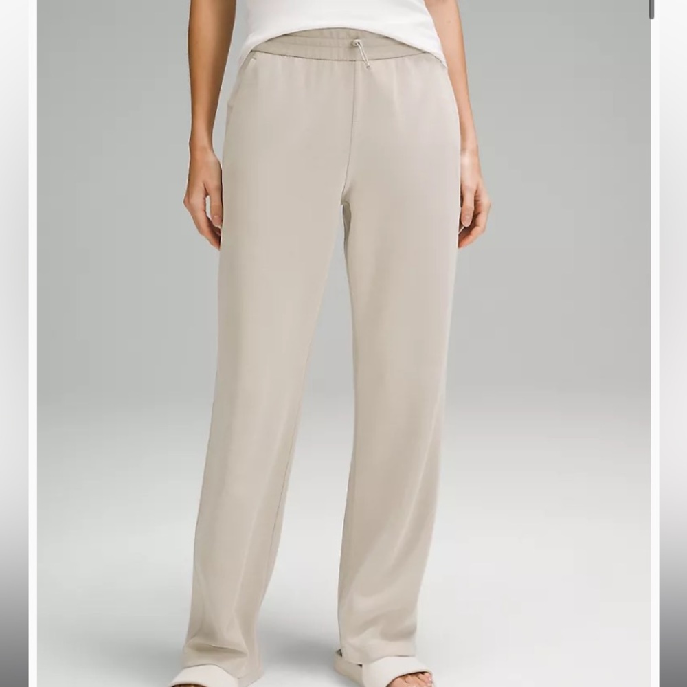 Lululemon Softstreme High-Rise Pant Regular